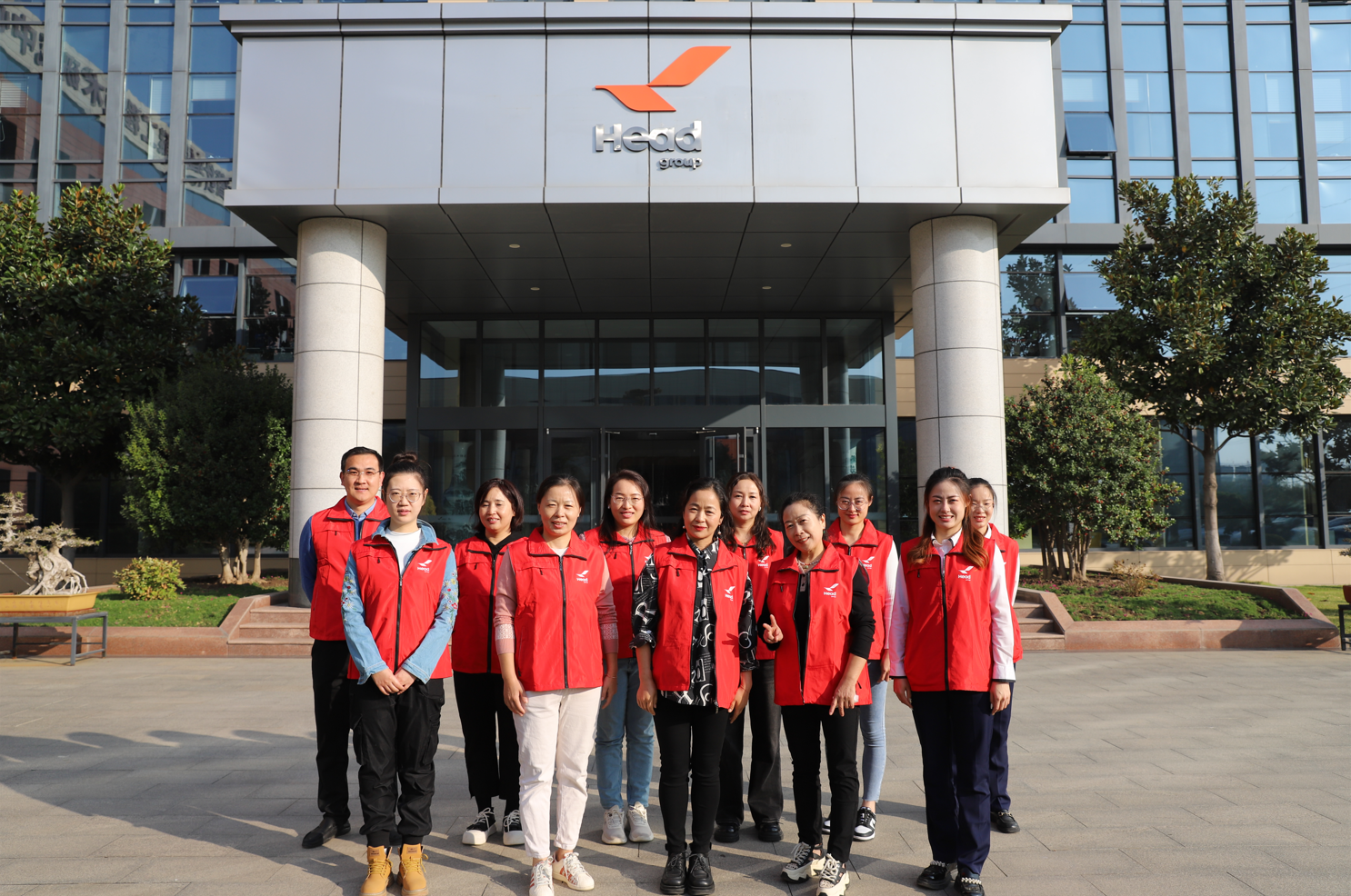  赫達(dá)集團(tuán)開(kāi)展志愿者重陽(yáng)節(jié)敬老、愛(ài)老志愿服務(wù)活動(dòng)